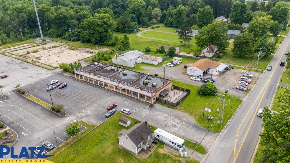 More Photos Of 1716-1728 S Raccoon Rd, Austintown Freestanding For Sale