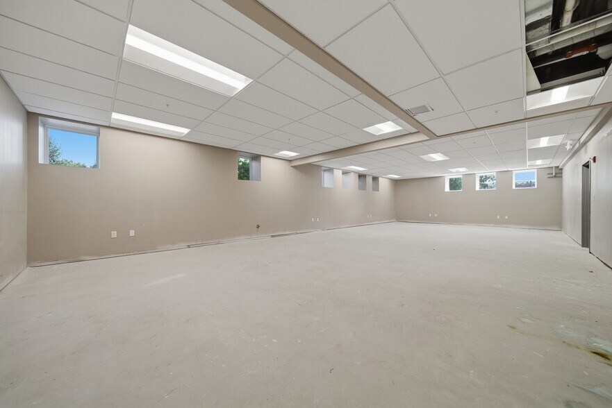 More Photos Of 11 Eldridge St, Lebanon Office For Lease