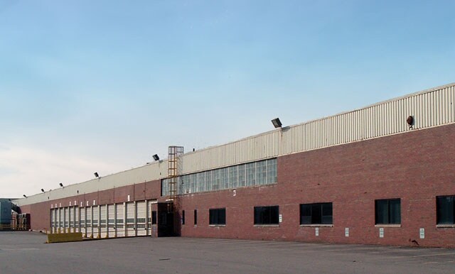 More Photos Of 12723 Telegraph Rd, Redford Distribution For Lease