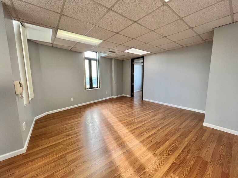 More Photos Of 219 Westchester Ave, Port Chester Office For Lease