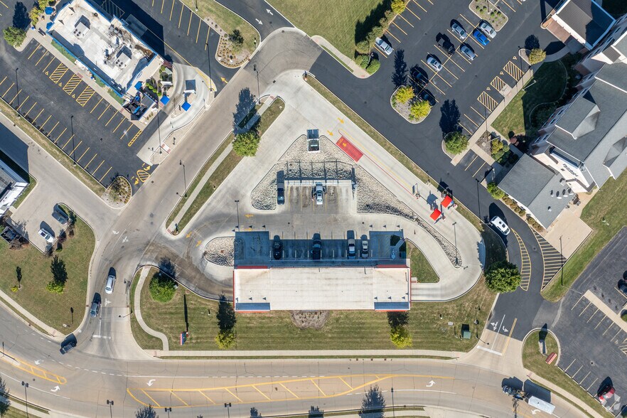 More Photos Of 2950 Fairfield Ln, Ottawa Carwash For Sale