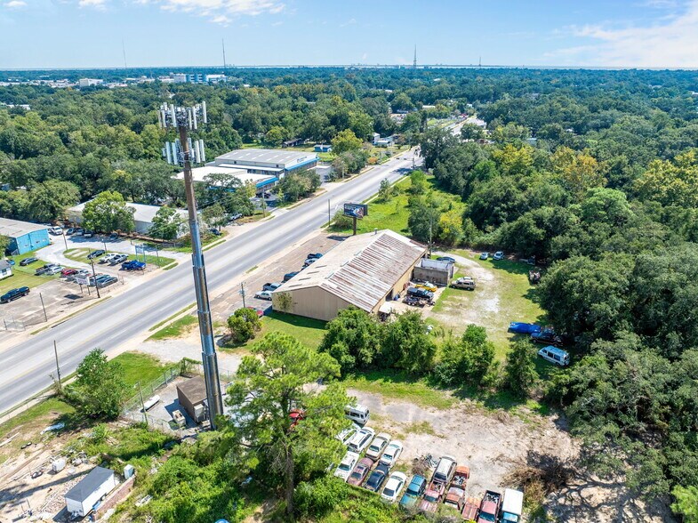 More Photos Of 4001 W St, Pensacola Distribution For Lease