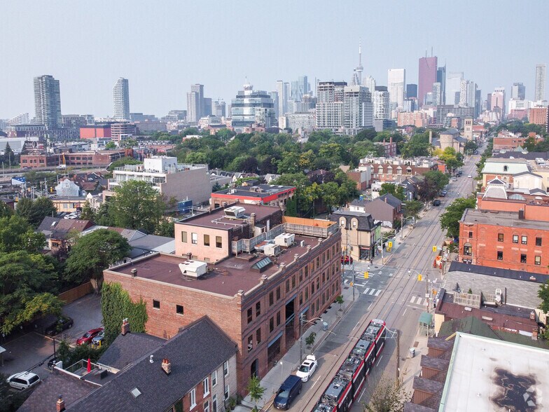 More Photos Of 489 Queen St E, Toronto Office For Lease