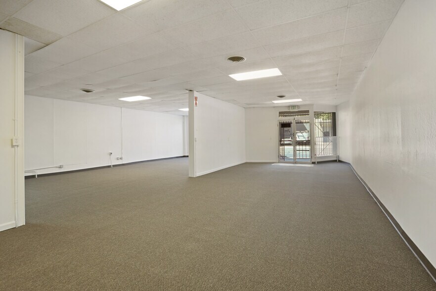 More Photos Of 338-340 N California St, Stockton Storefront For Lease