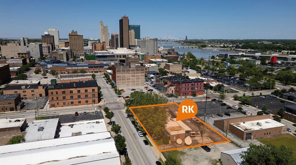 More Photos Of 111-113 S Superior St, Toledo Office For Sale