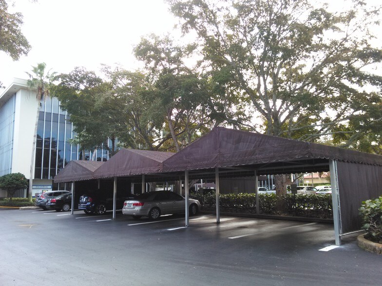 More Photos Of 3001 Tamiami Trl N, Naples Unknown For Lease