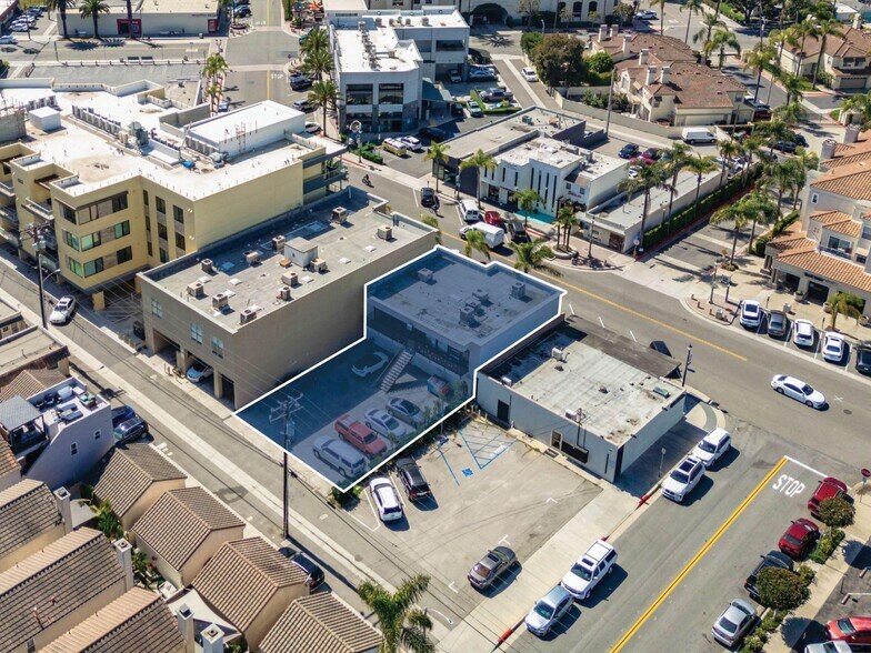 More Photos Of 438 Main St, Huntington Beach Storefront Retail Residential For Sale