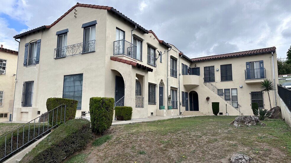 More Photos Of 1152-1158 S Bronson Ave, Los Angeles Apartments For Sale