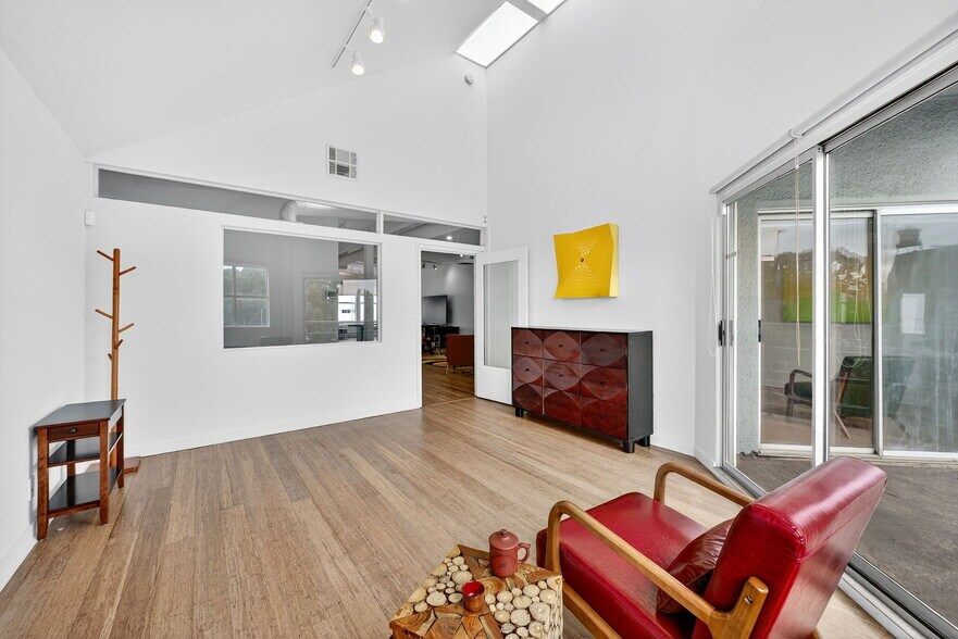 More Photos Of 1112 Bryant St, San Francisco Office For Lease