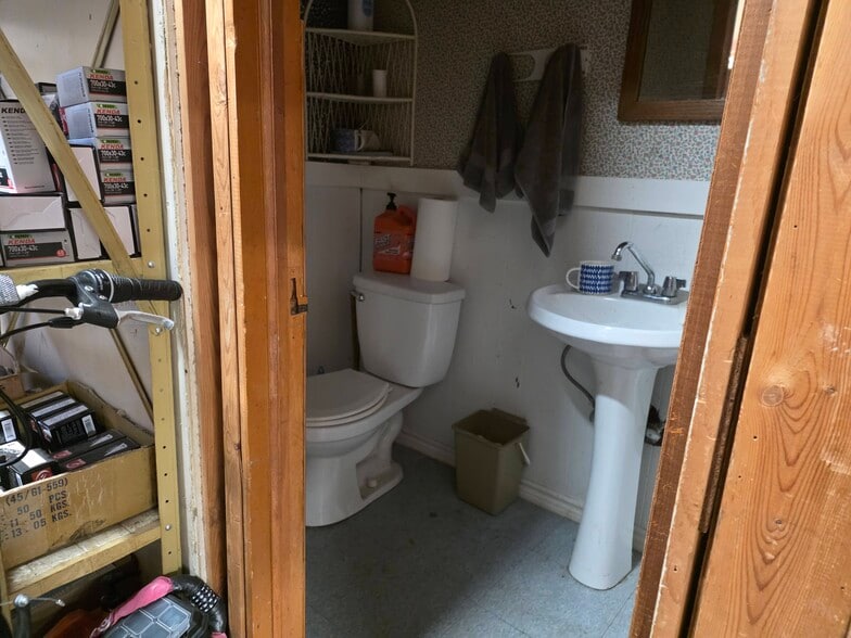 More Photos Of 4-6 Sykes St N, Meaford Apartments For Sale