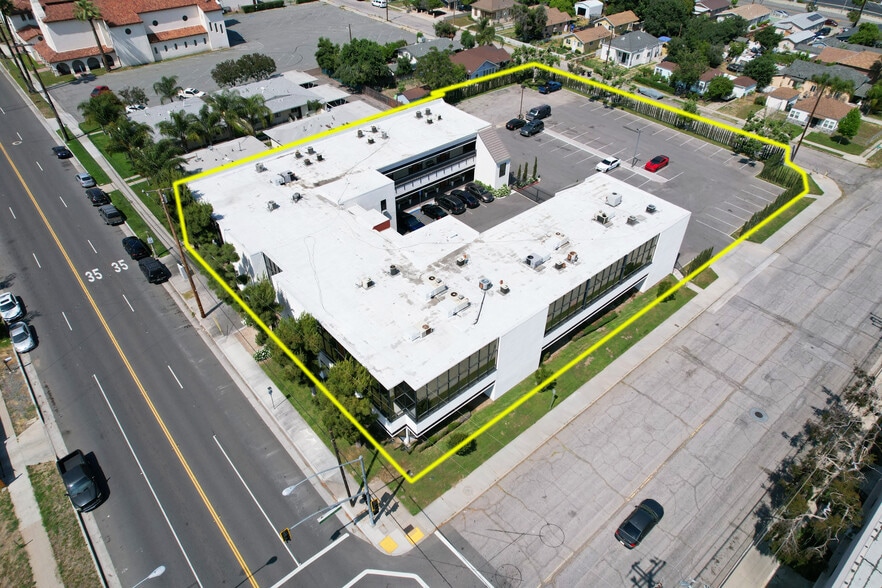More Photos Of 715 N Arrowhead Ave, San Bernardino Coworking Space
