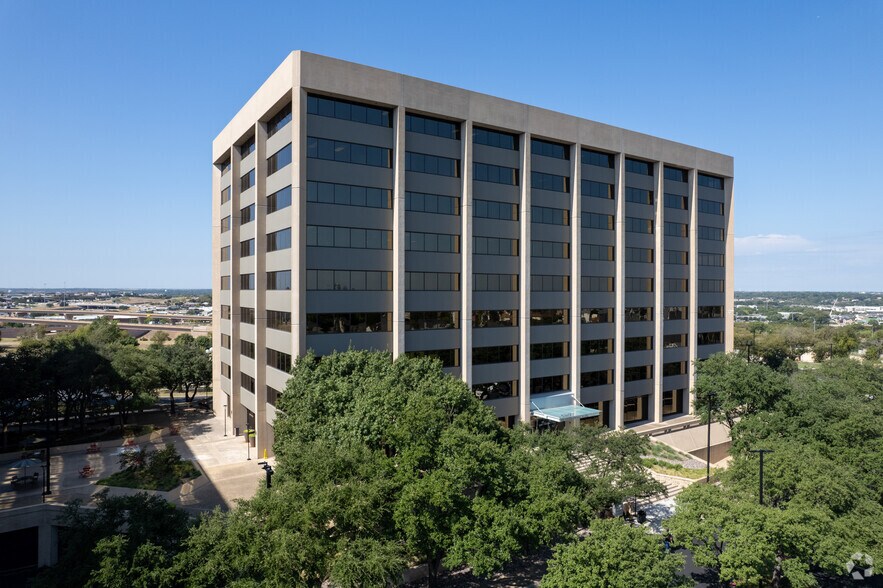 More Photos Of 4100 International Plz, Fort Worth Office For Lease