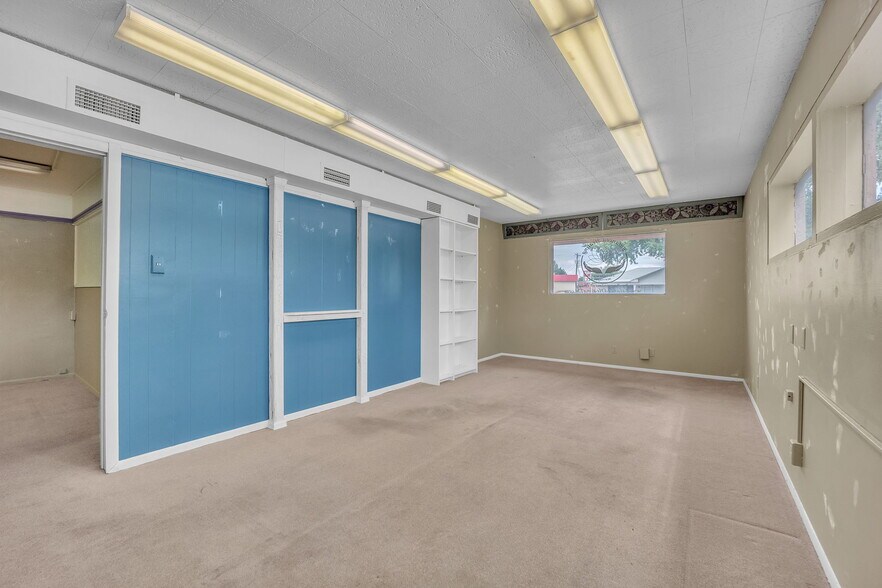 More Photos Of 2924 Beacon St, Colorado Springs Medical For Sale