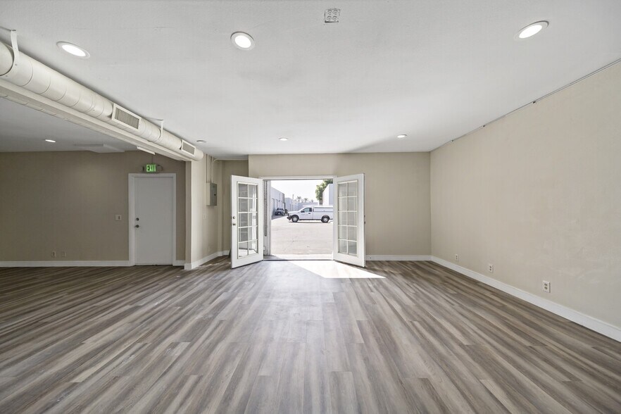 More Photos Of 1230 N Jefferson St, Anaheim Light Distribution For Sale