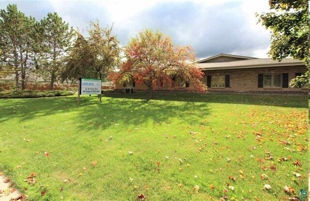 More Photos Of 1419 Beaser Ave, Ashland Office For Lease