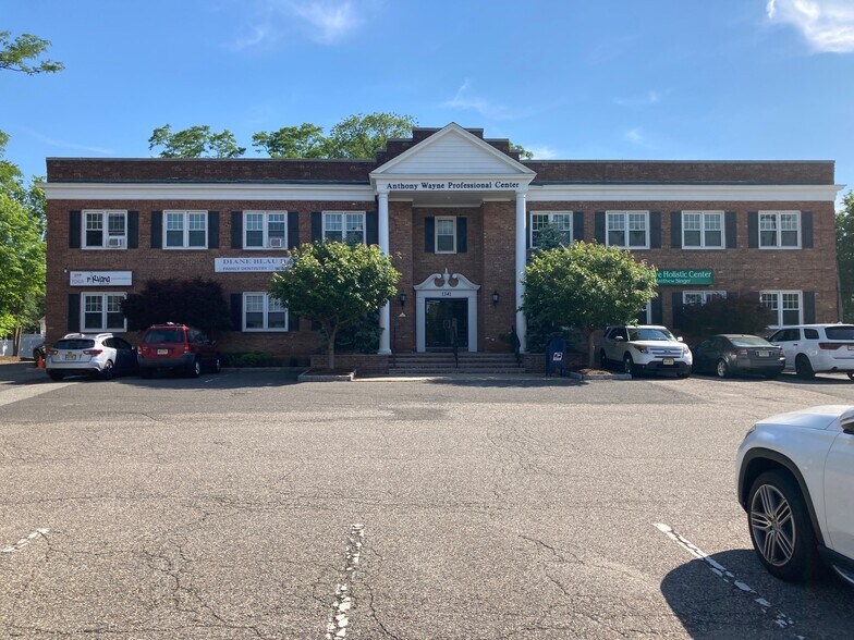 Primary Photo Of 1341 Hamburg Tpke, Wayne Office For Lease
