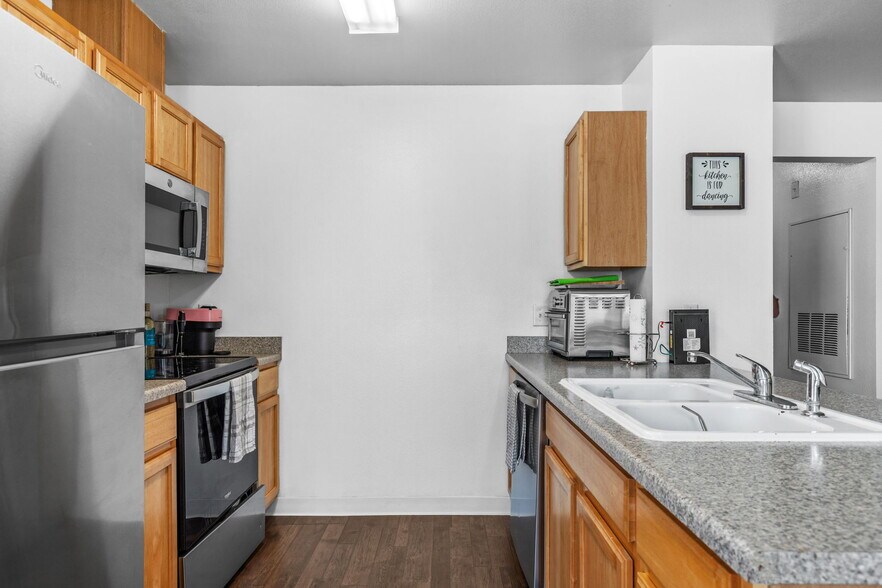 More Photos Of 1805 E Overland Rd, Meridian Apartments For Sale