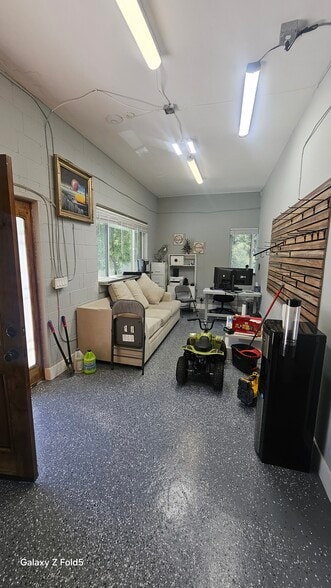 More Photos Of Dog Resort, Dog Hotel, Kennels, Dog Boarding, Tujunga Specialty For Lease