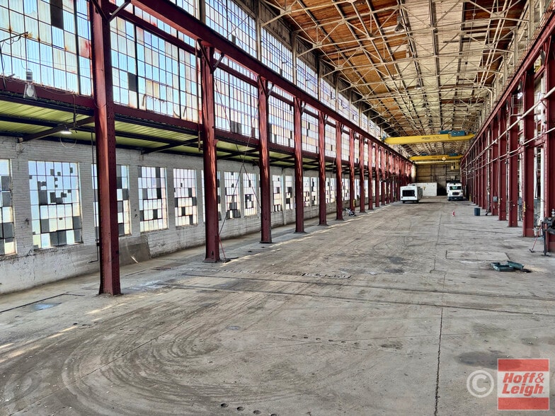 More Photos Of 225 Wetmore Ave SE, Massillon Warehouse For Lease