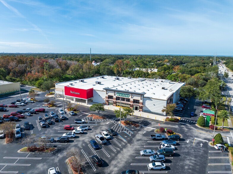 More Photos Of 33550 US Highway 19 N, Palm Harbor Freestanding For Lease