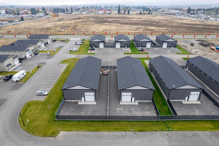 More Photos Of 3493 W Daugharty Loop, Hayden Industrial For Lease