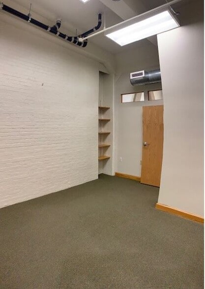 More Photos Of 231 W Water St, Elmira Storefront Retail Office For Lease