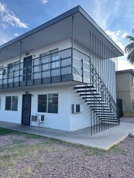 More Photos Of 239 W Cleveland Ave, Las Vegas Apartments For Sale
