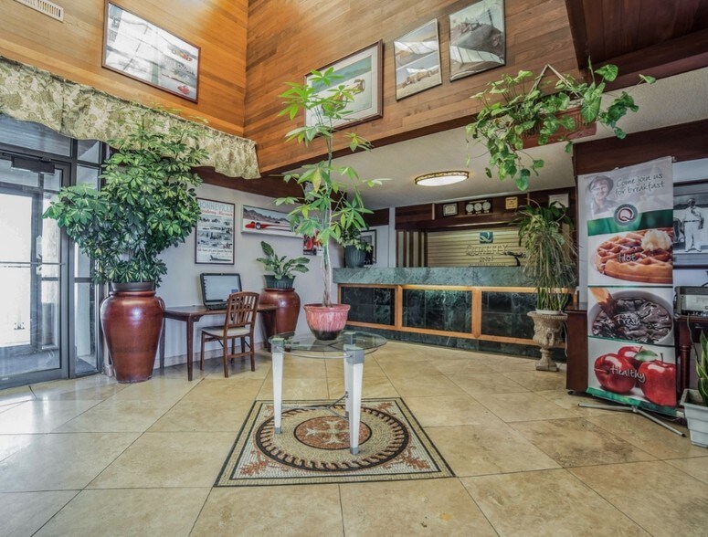 More Photos Of 245 E Wendover Blvd, Wendover Hotel For Sale