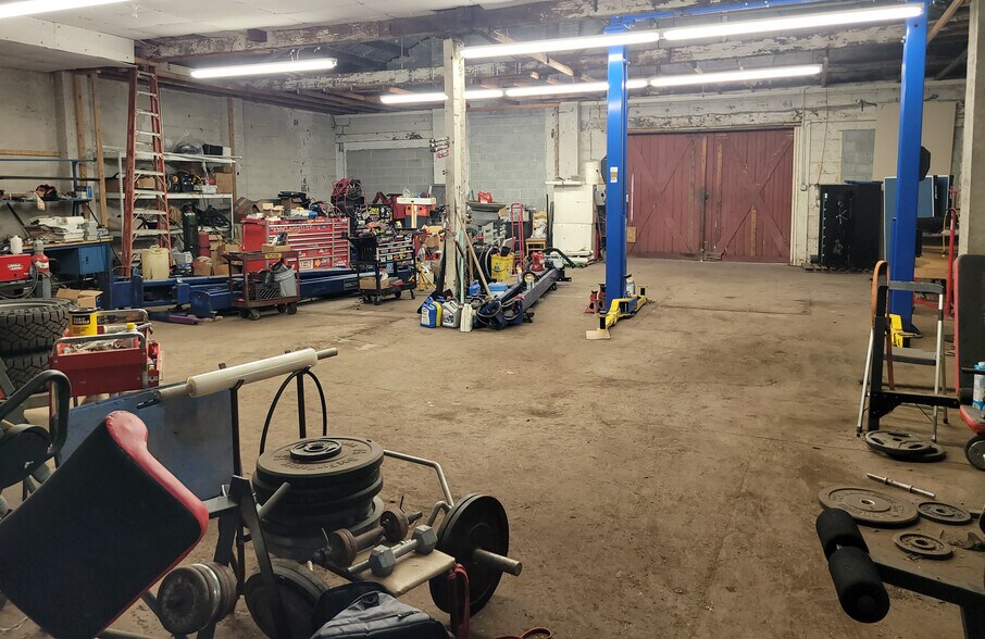 More Photos Of 834 W 3rd St, Lansdale Warehouse For Sale