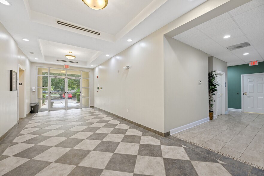 More Photos Of 3606 Maclay Blvd S, Tallahassee Medical For Lease