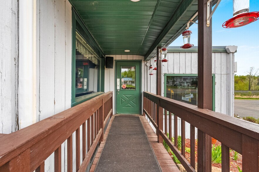 More Photos Of W11466 US Hwy 8, Dunbar Restaurant For Sale