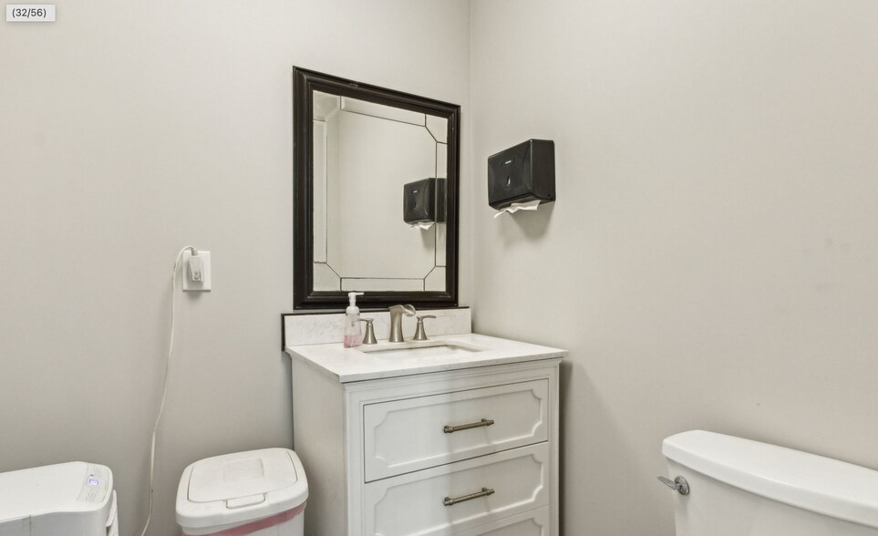 More Photos Of 979 Point Peter Rd, Saint Marys Warehouse For Lease