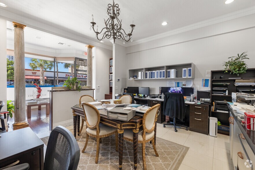 More Photos Of 3313 NE 32nd St, Fort Lauderdale General Retail For Sale