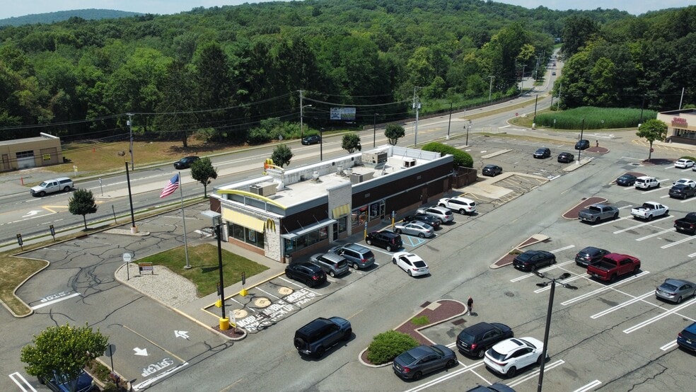 More Photos Of 90-200 US Highway 206 N, Stanhope Unknown For Lease