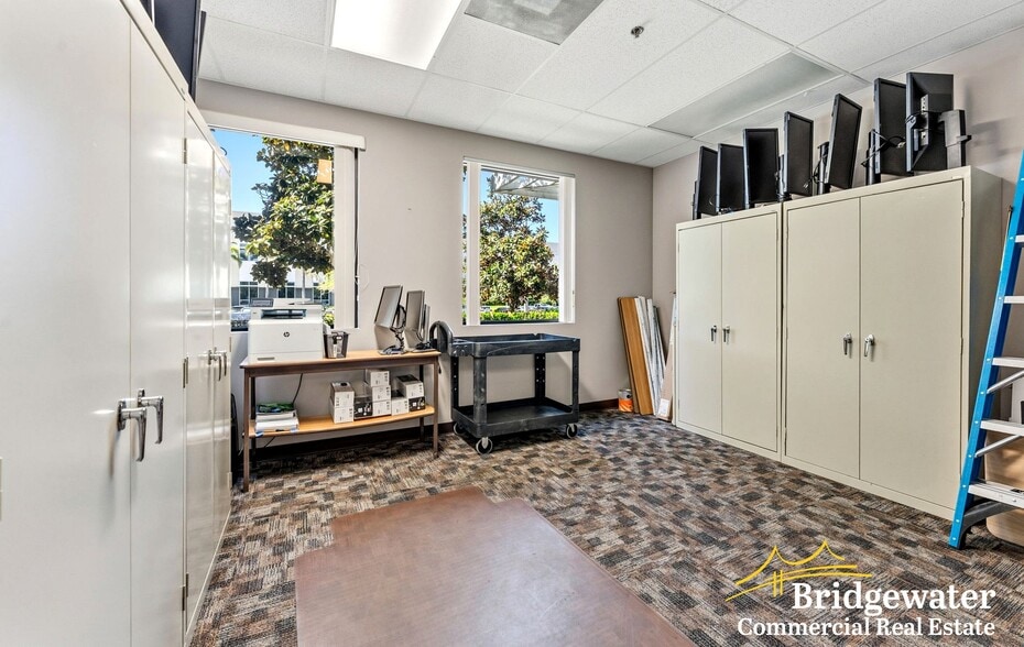 More Photos Of 630 Brooker Creek Blvd, Oldsmar Service For Sale