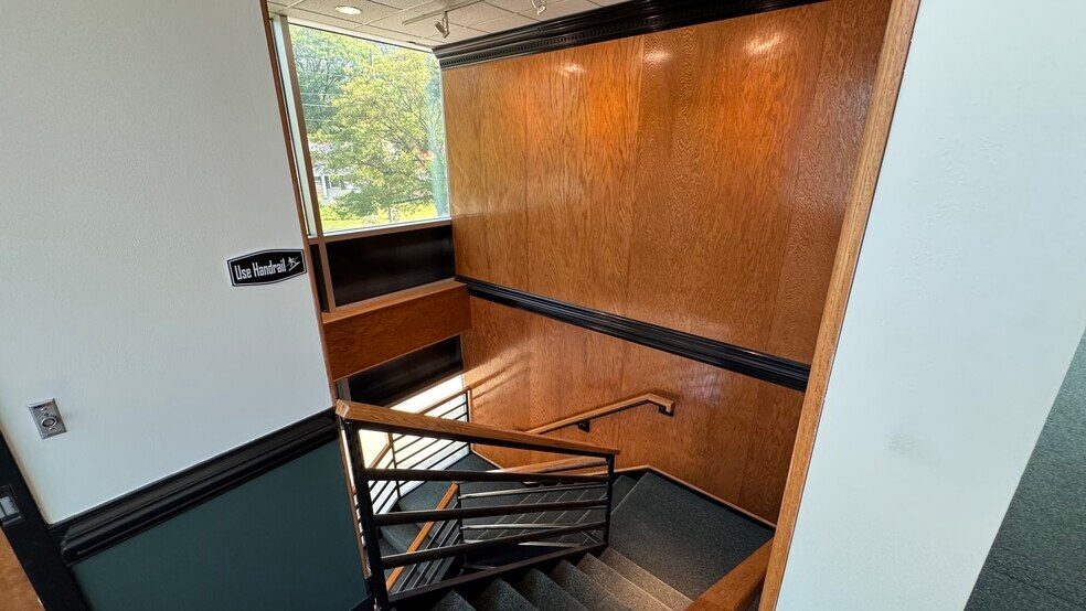 More Photos Of 790 Pershing Rd, Raleigh Office For Lease