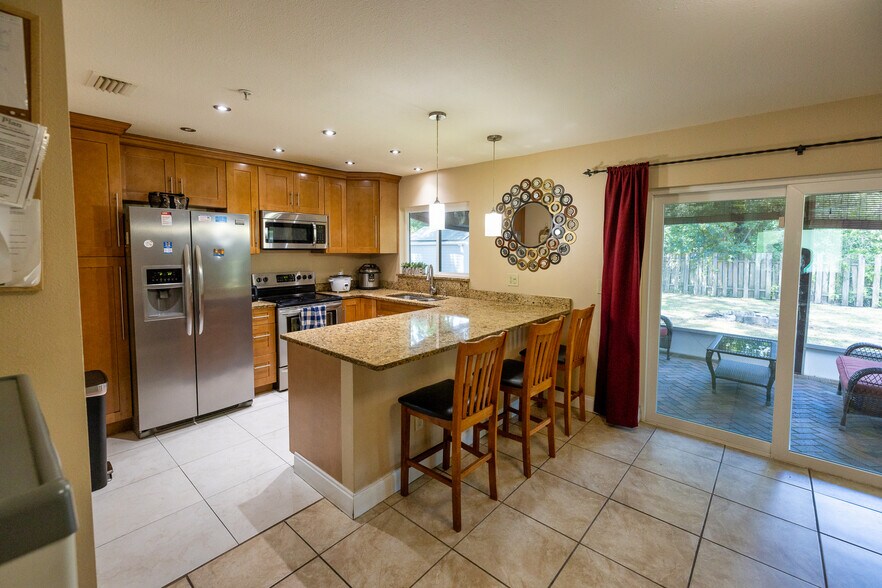 More Photos Of 7128 Wrenwood Cir, Tampa Rehabilitation Center For Sale
