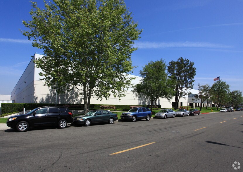 More Photos Of 909 E 236th St, Carson Warehouse For Lease