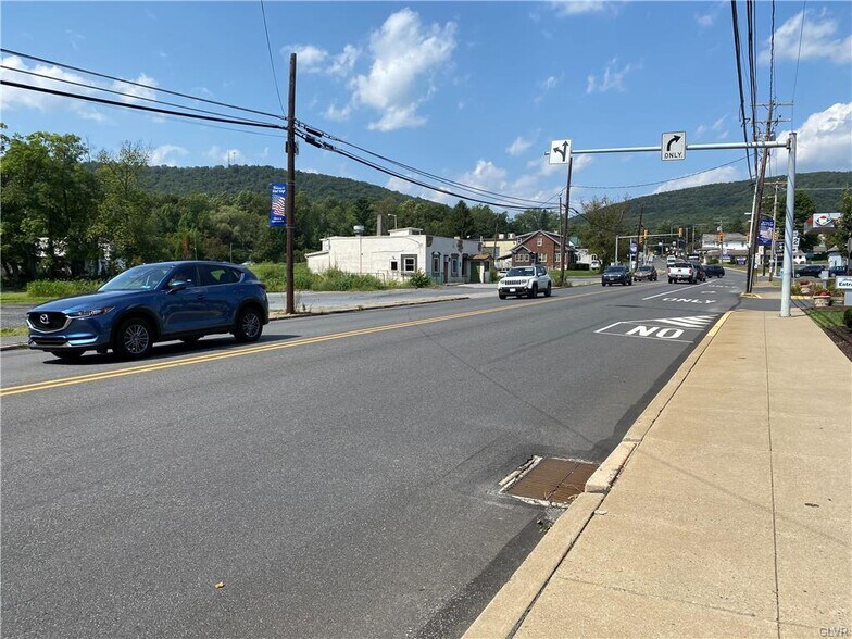 More Photos Of 62 N Broadway, Wind Gap Convenience Store For Sale