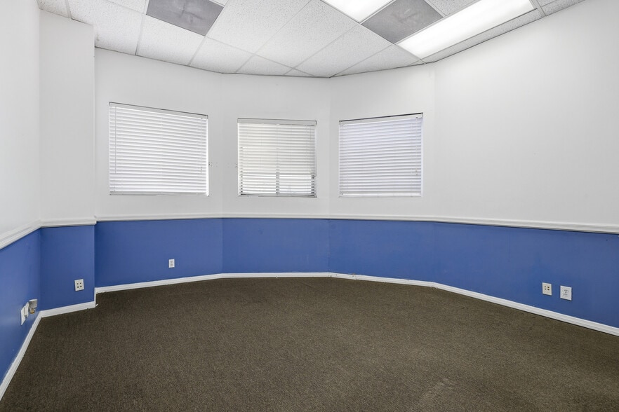 More Photos Of 8745 Whittier Blvd, Pico Rivera Storefront Retail Office For Lease