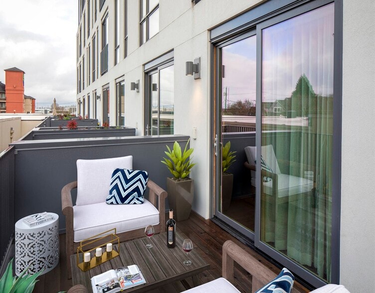 More Photos Of 1905 NW 23rd Ave, Portland Apartments For Lease