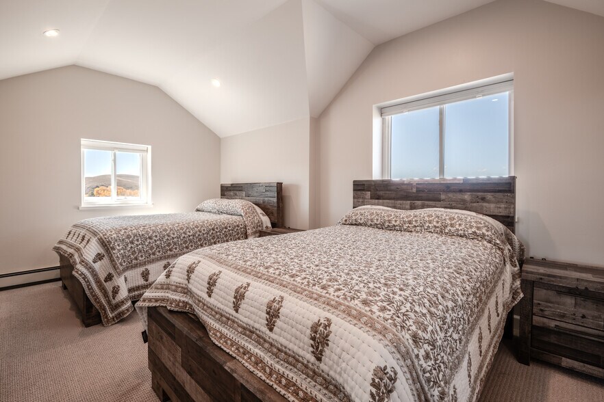 More Photos Of 43950 US Highway 50, Gunnison Flex For Sale