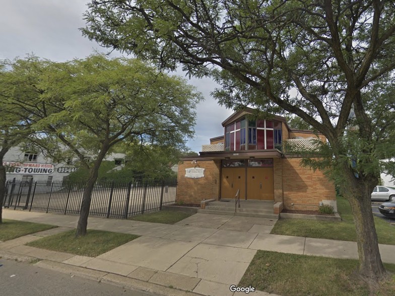 Primary Photo Of 19521 Van Dyke St, Detroit Religious Facility For Sale