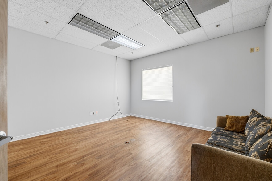 More Photos Of 2101 S Cynthia St, McAllen Medical For Sale