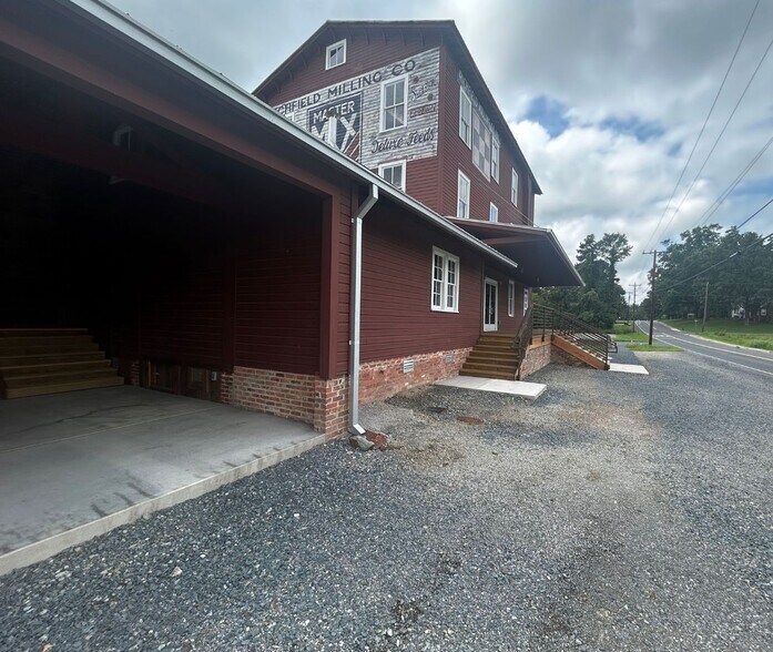 More Photos Of 303 Main St, Richfield Office Residential For Lease