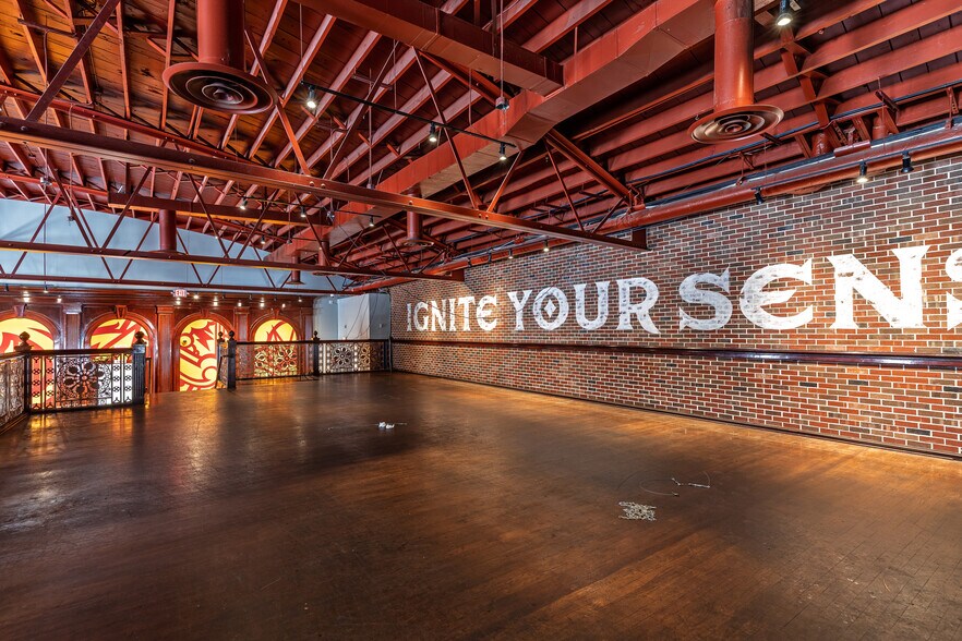 More Photos Of 249 Ponce De Leon Ave NE, Atlanta Restaurant For Sale