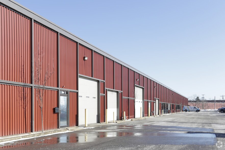 More Photos Of 900 Vista Park Dr, Pittsburgh Warehouse For Lease