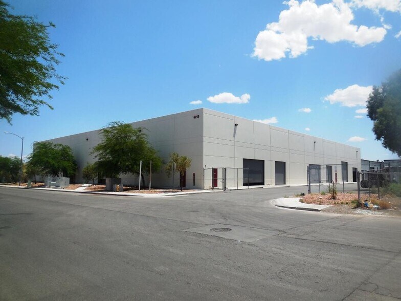 More Photos Of 6215 McGill Ave, Las Vegas Warehouse For Lease