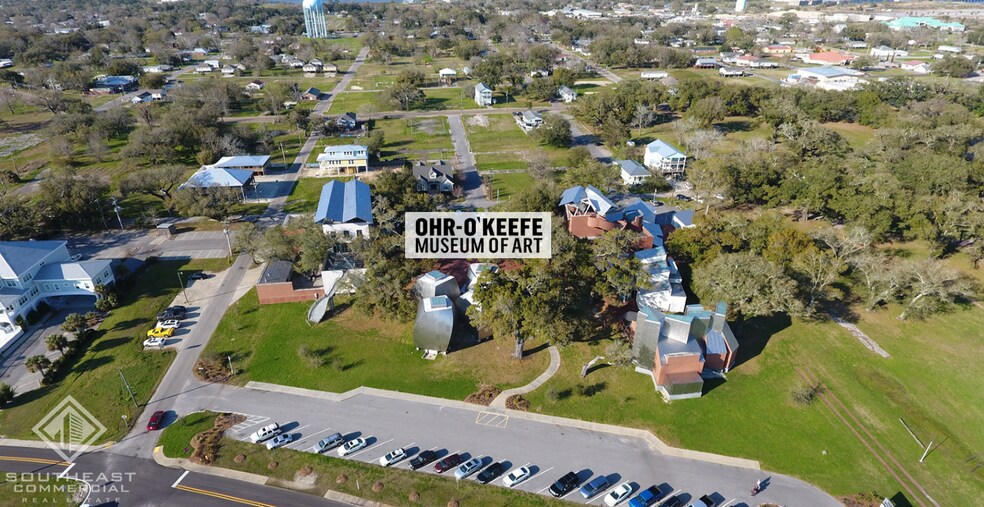 More Photos Of 408 Beach Blvd, Biloxi Freestanding For Sale