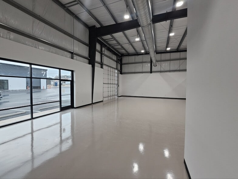 More Photos Of 6420 FM 1102, New Braunfels Unknown For Lease